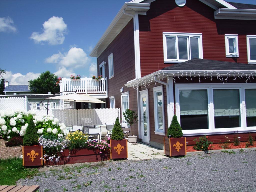 Motel Canadien Trois-Rivières Buitenkant foto