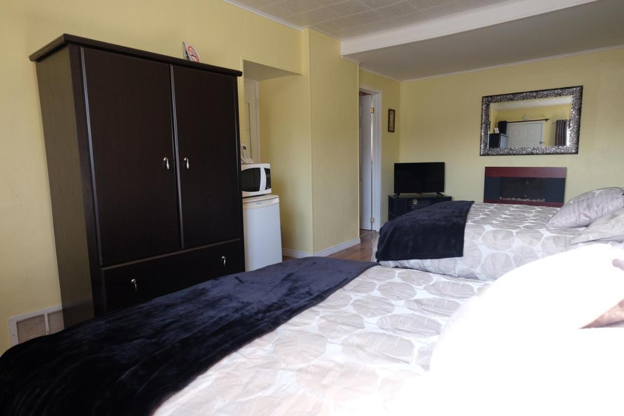 Motel Canadien Trois-Rivières Buitenkant foto