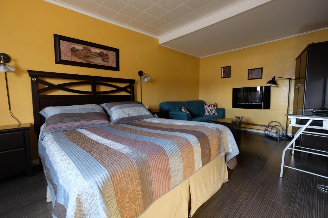 Motel Canadien Trois-Rivières Buitenkant foto